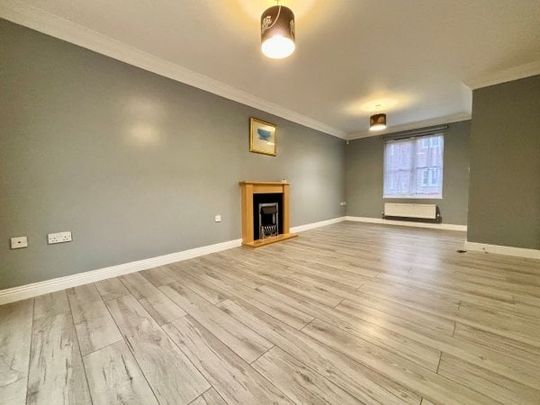 Old School Mead, Alcester, B50 - Photo 1