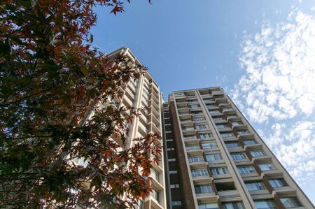 For Lease - 9 Deer Park Crescent Unit# 303, Toronto, Ontario - Photo 3