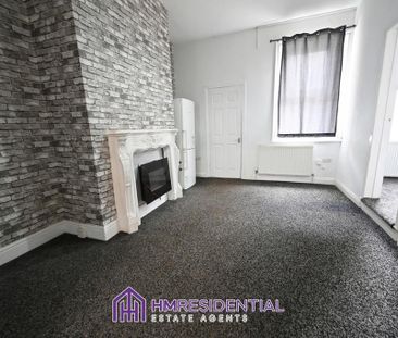 5 bedroom end of terrace house to rent - Photo 2