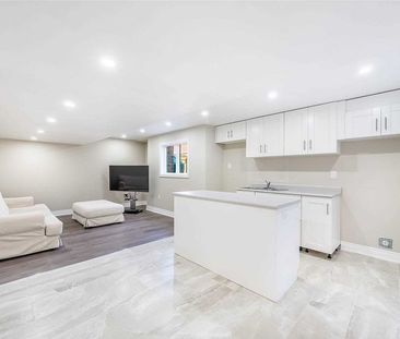 For Lease - 661 Mcgregor Farm Lower Trail, Newmarket, Ontario - Photo 6