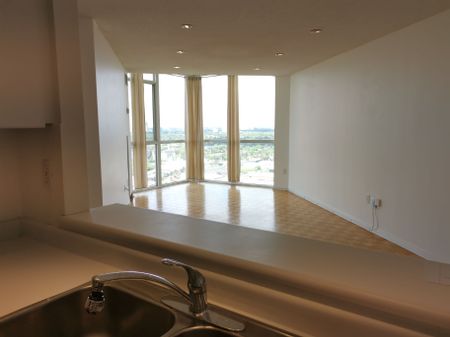 For Lease - 7 Concorde Place Unit# 3710, Toronto, Ontario - Photo 2