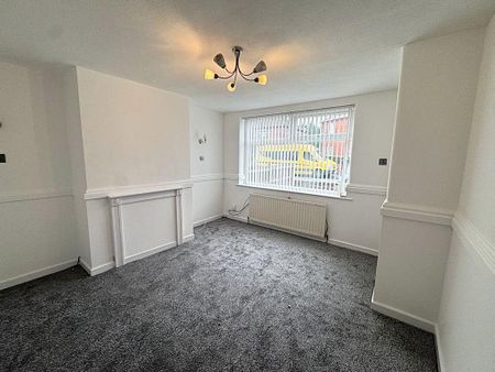 3 bedroom semi-detached house to rent - Photo 5