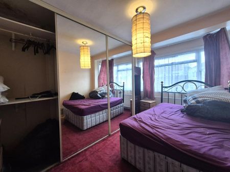3 bedroom terraced house to rent - Photo 5