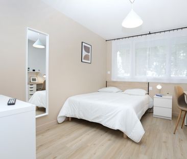 LANGUEDOC Roommate 4 Bedrooms at Rennes - Photo 2