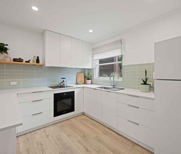 Stylishly updated 2 Bed Apartment In Prime Inner West Location - Photo 4