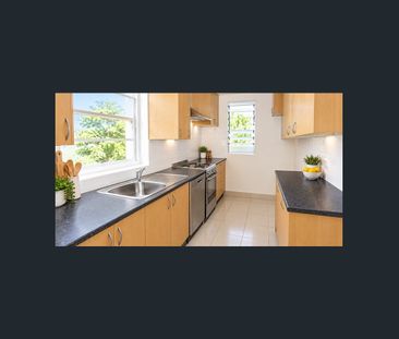 Fantastic Large Apartment - Photo 2