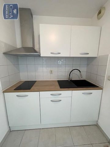 Location Appartement 2 pièces 40m² GENERAC 30510 - Photo 2