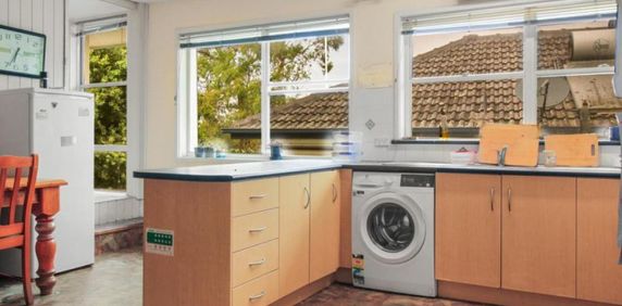 1 Andrew Avenue, Keiraville, NSW 2500 - Photo 2