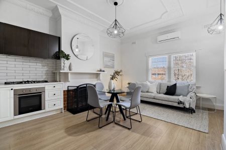 Refurbished deco brilliance steps to the botanical gardens! - Photo 2