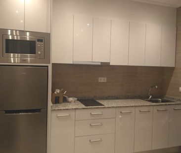 Apartamento de alquiler en Calle Marqués de Ordoño, El Carmen - Photo 2