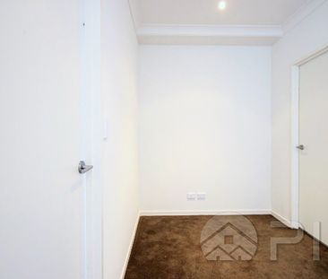 LUXURY 1 BEDROOM APARTMENT FOR LEASE NOW - Photo 1