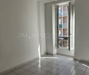 T2- RUE FERRARI - Photo 3