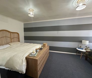 Family Home - Photo 4