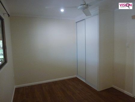 SPACIOUS FAMILY HOME IN PRIME MOUNT PLEASANT LOCATION - Photo 3