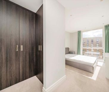 3 bedroom flat to rent - Photo 3