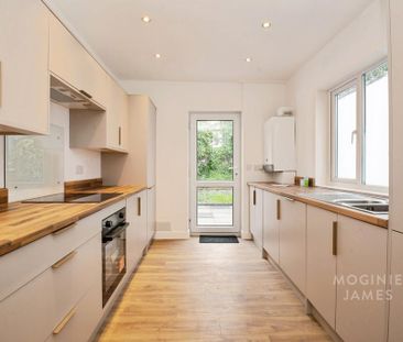 4 bedroom terraced house to rent - Photo 4