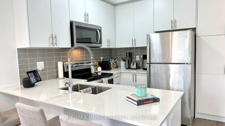 For Lease - 719 Lawrence Avenue Unit# 63, Toronto, Ontario - Photo 5