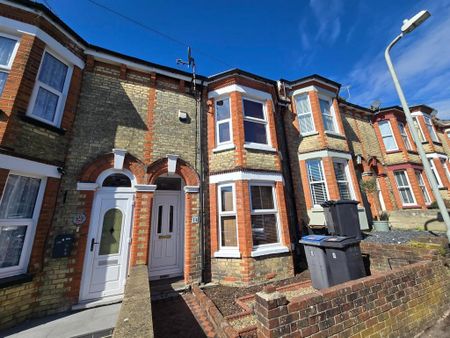 3 bedroom terraced house to rent - Photo 5