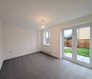 2 bedroom semi-detached house to rent - Photo 2