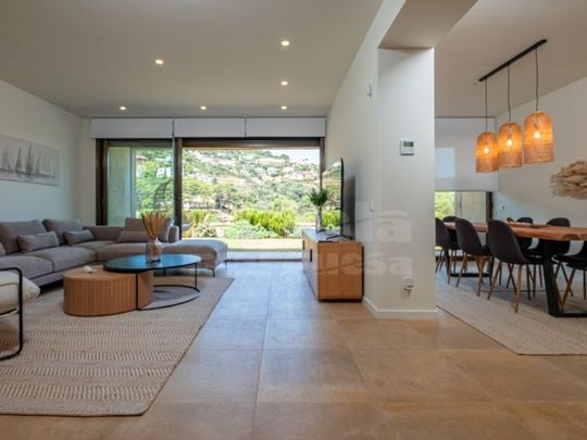 4 bedroom luxury Flat for rent in Begur, Spain - Photo 1