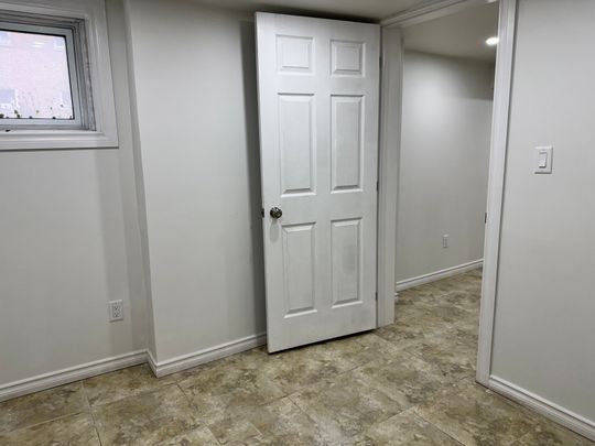 For Lease - 1395 Dougall Avenue Unit# Bsmnt, Windsor, Ontario - Photo 1