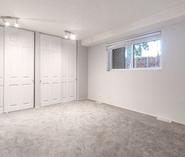 3 Bed, 2 Storey Condo in The Pines! - Photo 6