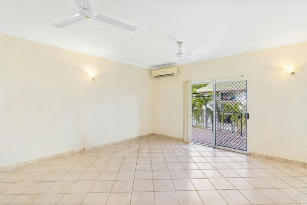 SPACIOUS THREE-BEDROOM UNIT IN A PRIME LOCATION - Photo 1