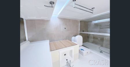 2 Bed, 2 Bathroom, 2 Car-bays in a Secure Complex ! - Photo 4