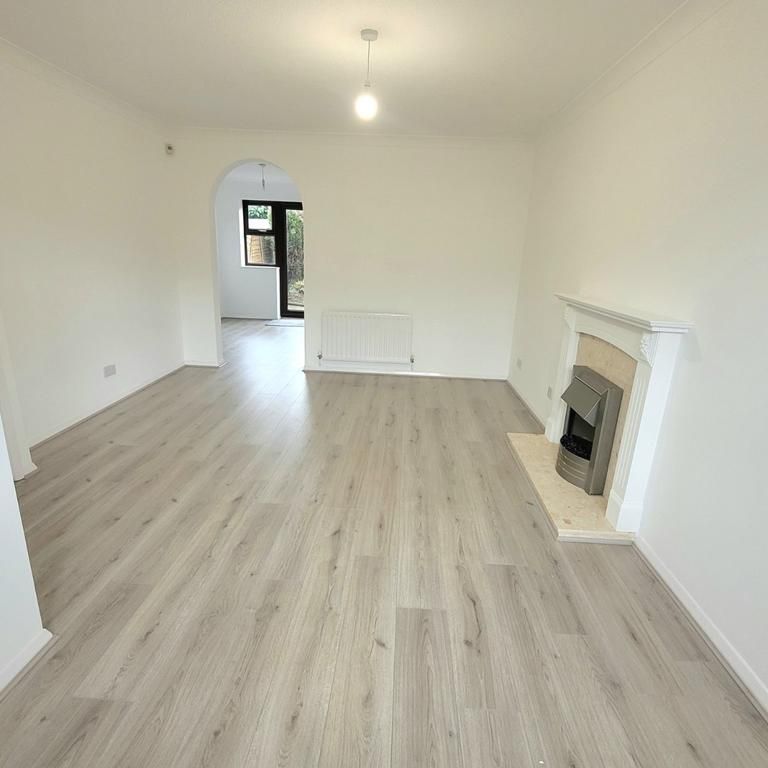 3 bedroom detached house to rent - Photo 1