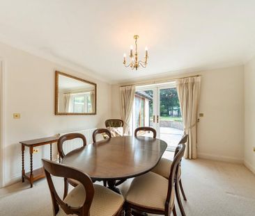 4 bedroom detached house to rent - Photo 3