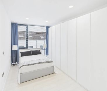 Apartment 5, 124 - Photo 1