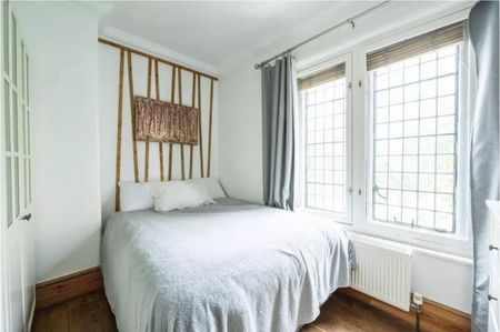 2 Bed Flat, St James London, SW1Y - Photo 3