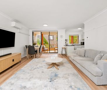 Stylish Two-Bedroom Apartment with Modern Interiors - Photo 1