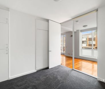 WELL POSITIONED, ONE BEDROOM APARTMENT - Photo 4