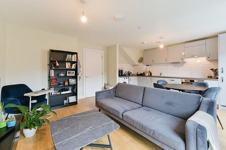 2 bedroom apartment - Photo 2