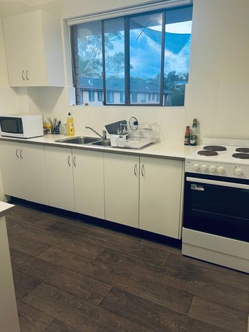 Kensington - Photo 3