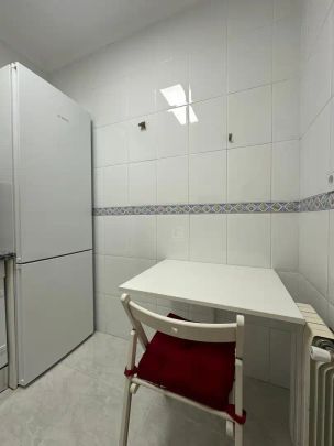 Piso de alquiler en Oviedo - Calle Azcárraga, El Postigo - Foto 1