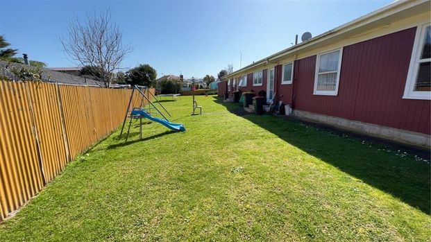 1/7 Thompson Street, Mangere East, Auckland - Photo 1