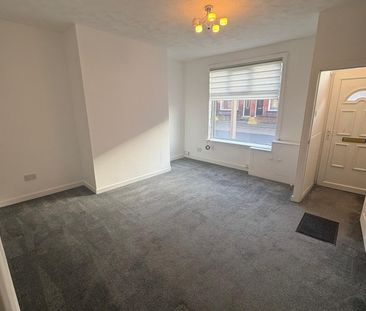 Church Street, Little Lever - Photo 4