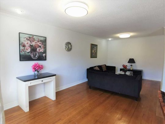 For Lease - 155 Edmonton Drive Unit# Upper, Toronto, Ontario - Photo 1