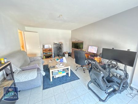 Location Appartement 2 pièces 47m² LE TRAIT 76580 - Photo 2