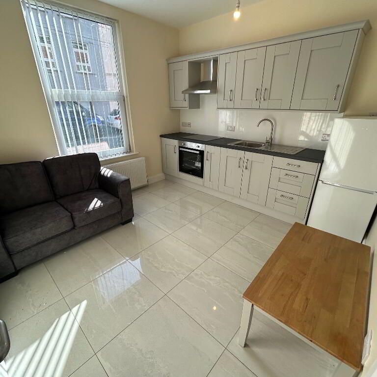 Flat 1, 30 Magdala Street, Belfast, BT7 1PU - Photo 1
