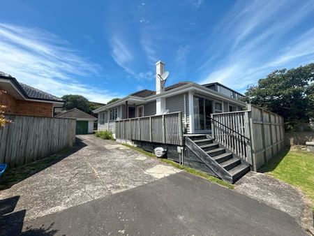 Fantastic Mount Location - Mt Maunganui - Photo 5