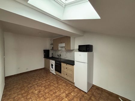 Location Appartement 2 pièces 48 m2 à Saint-Étienne - Photo 4