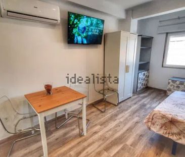Alquiler de estudio en Calle Prim - Photo 2