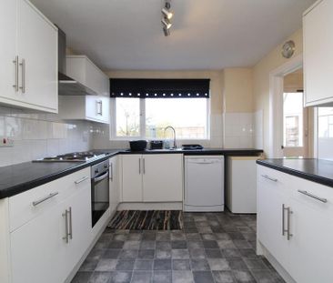 3 bedroom detached house to rent - Photo 1