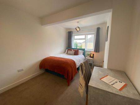 1 bedroom in a house share to rent - Photo 4