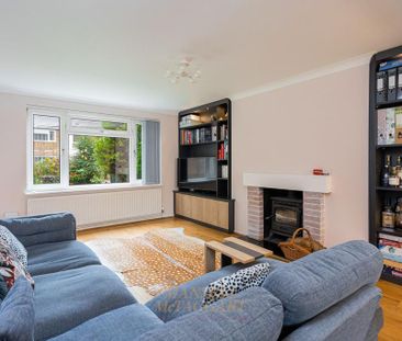 4 bedroom end of terrace house to rent - Photo 3