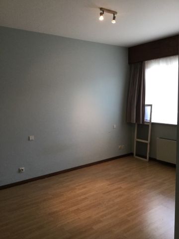 - Sint-Niklaas – GLV centraal gelegen appartement. - Photo 4