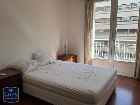 Location Appartement 3 pièces 53m² MARSEILLE 5ème - Photo 2